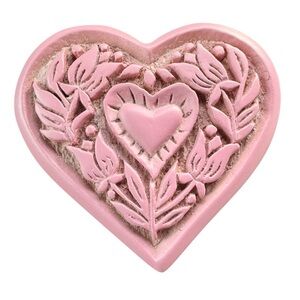 Crowning Touch Vintage Carved Heart